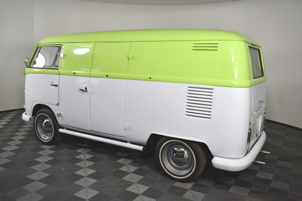 PHILIPS 5000 Series Steam Iron , Up to 180g/min Steam Output, Dark Purple,