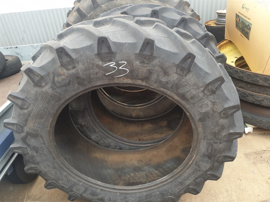 MUELLER Sports Medicine Green Fitted Wrist Brace for Men and Women, Wrist P