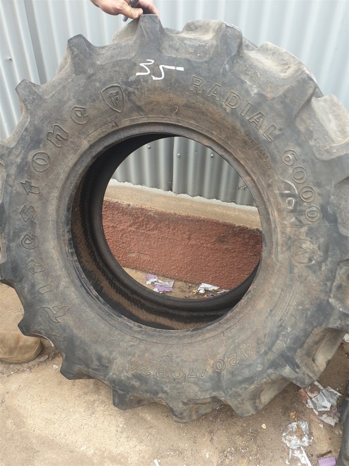 INSTAX Mini LiPlay Camera Misty White (2024 Model).