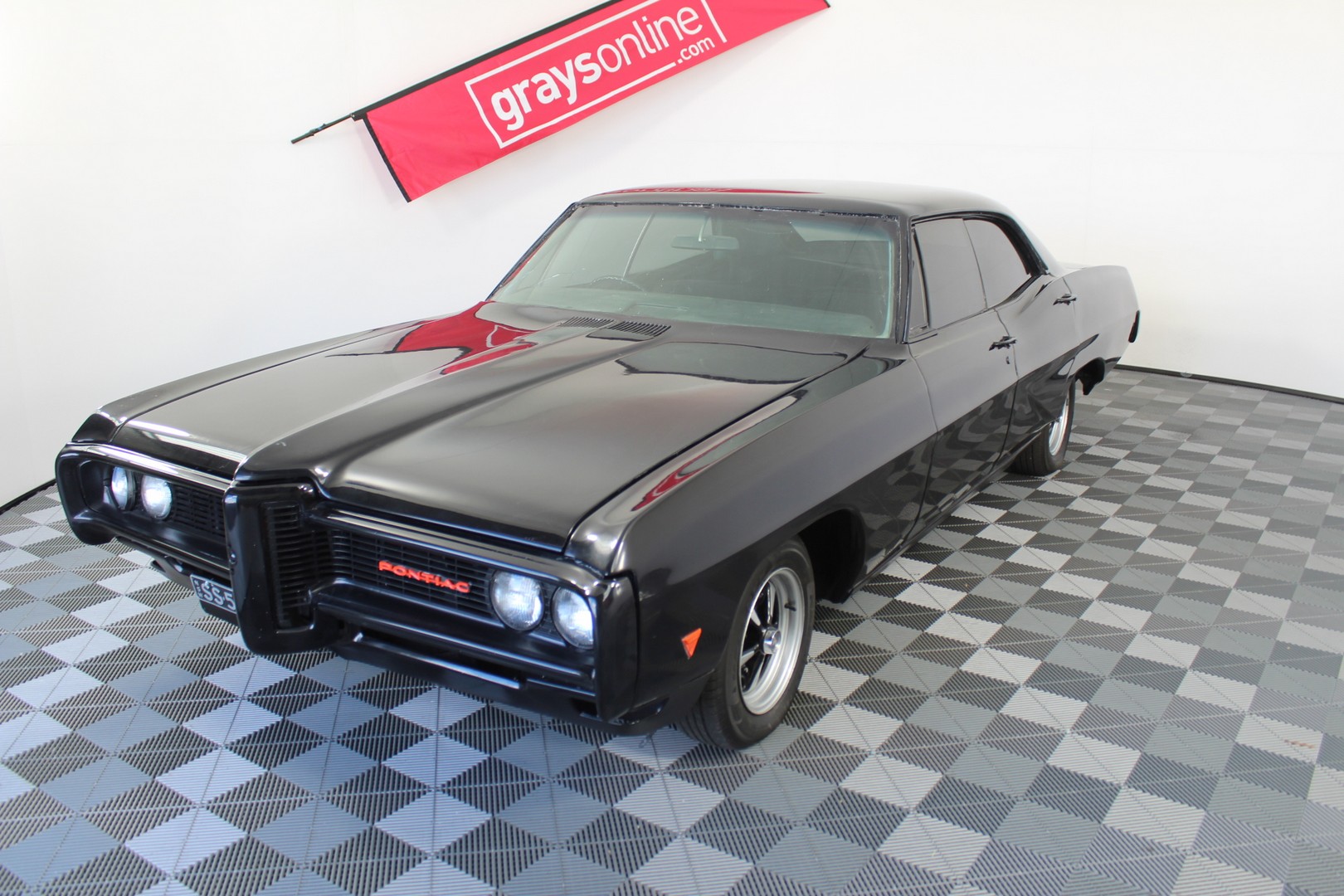 REMINGTON Pro-Air Turbo Hair Dryer. NB: Minor Use.