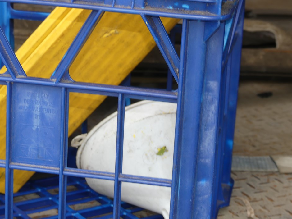 Classic Stainless Steel 3mm Curb Chain Bracelet - 9 Inches (Yellow)