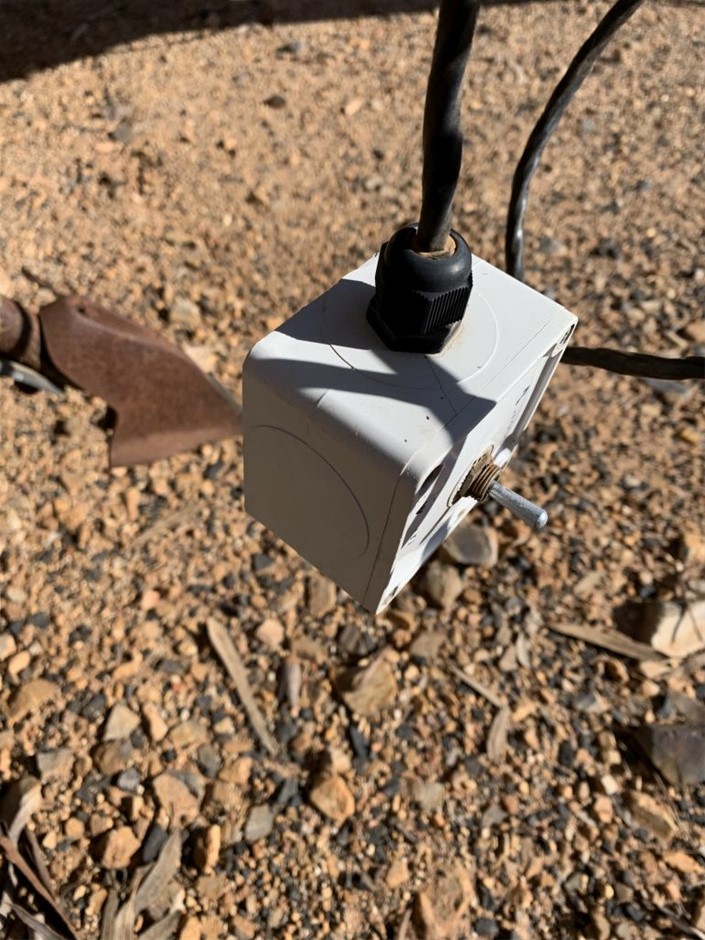 Little Giant Pinot Noir (6x 750mL).