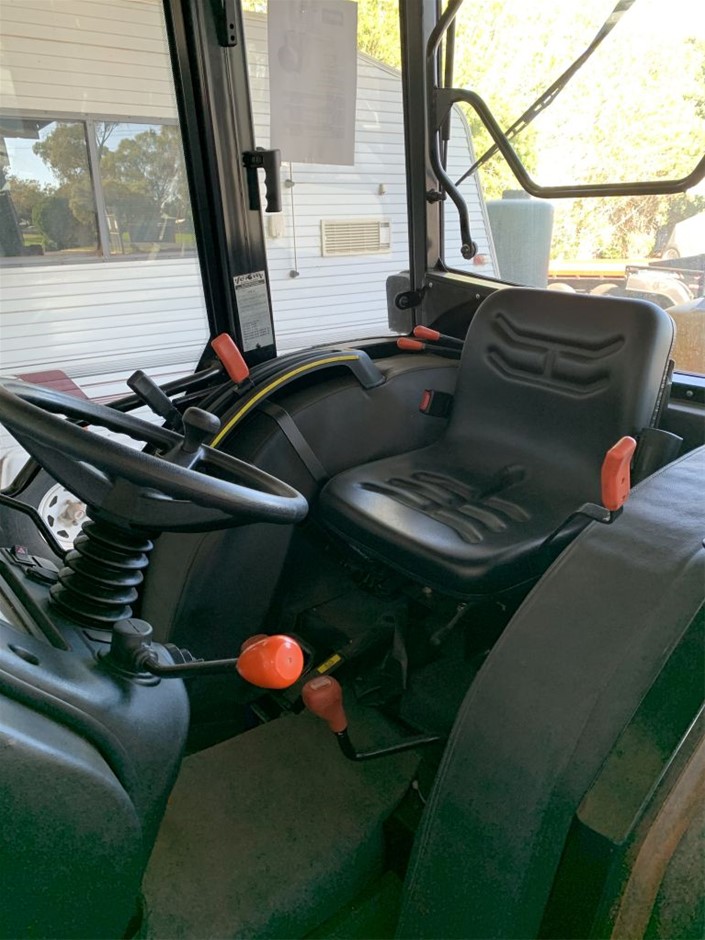 The Hero `Preservative Free` Pinot Noir 2023 (6x 750mL) SA