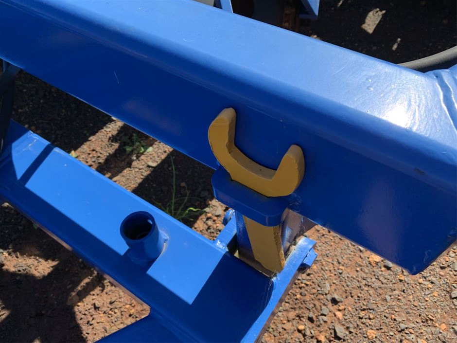 Wolf Blass Yellow Label Chardonnay (6x 750mL). SA