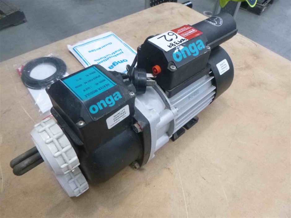 20’ SHIPPING CONTAINERS X 4, PLUS BRAND NEW 30’ x 40’ DOME SHELTER