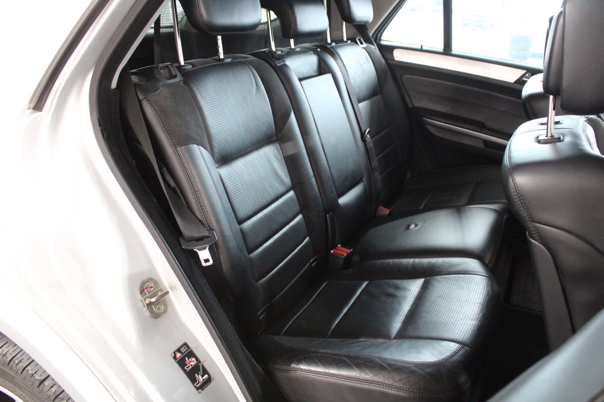 2 Monkeys Semillon Sauvignon Blanc 2025 (12x 750mL) SEA