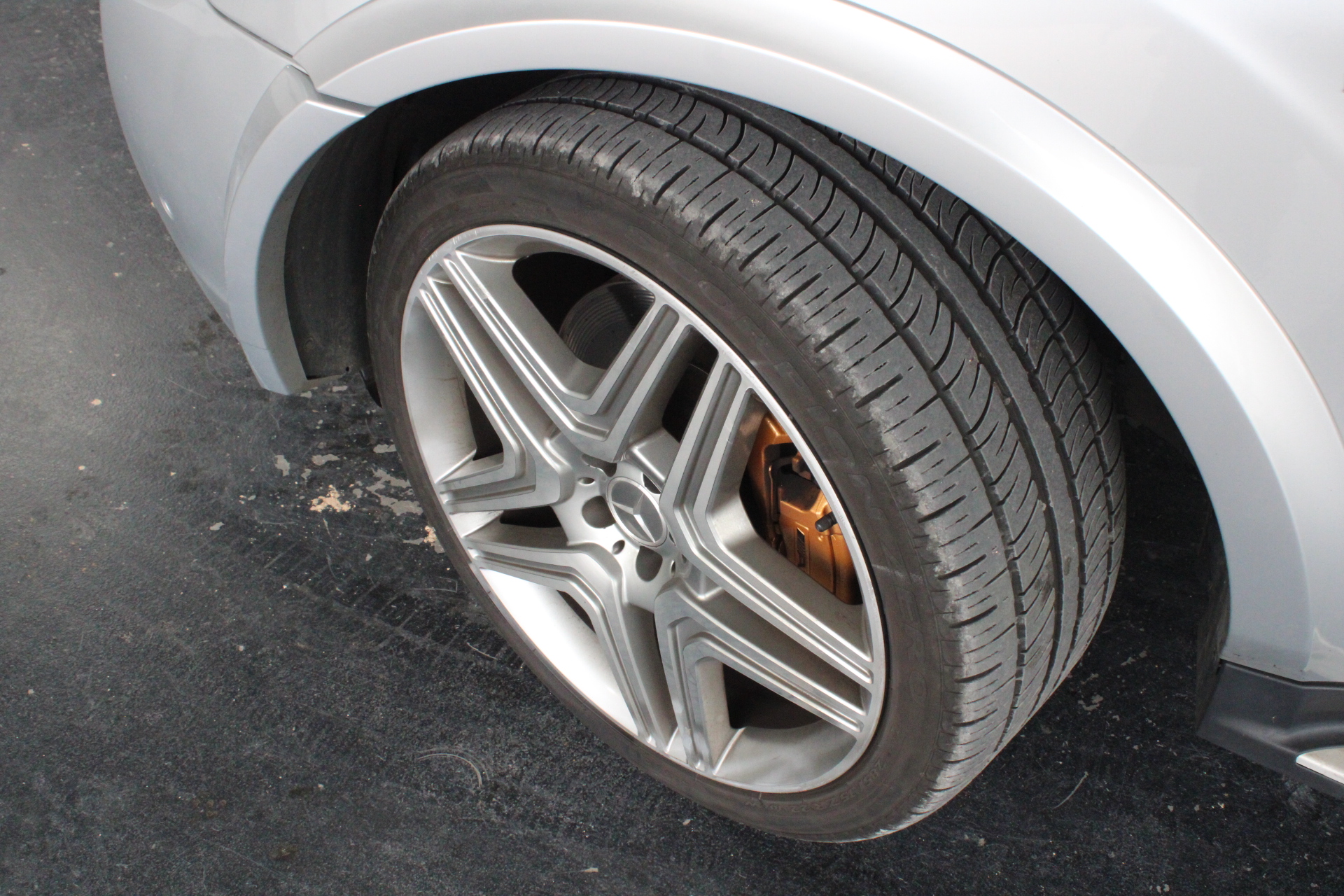 By The Vineyard Mixed Pack Pinot Grigio & Cab Merlot (12x 750mL). SEA.