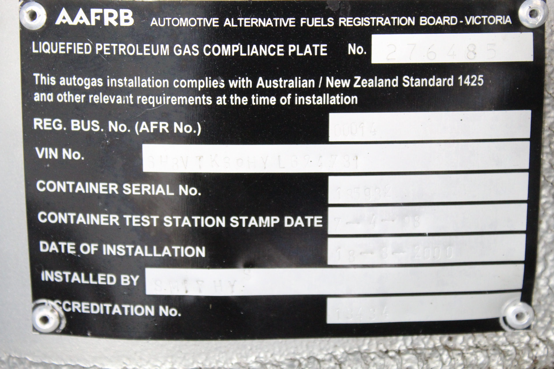 De Bortoli `Sacred Hill` Sparkling Brut NV (6x 750mL), Riverina, NSW.