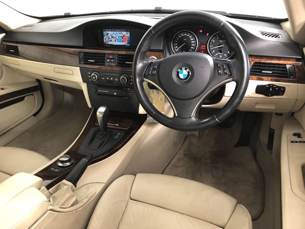 7-8mm Grade AB White Mix Shape Pearl with Real 18k Gold Plated Bracelet