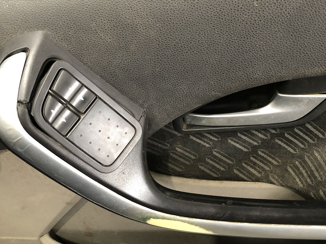 PACSAFE Retractasafe 250 4 Dial Retractable Cable Lock.