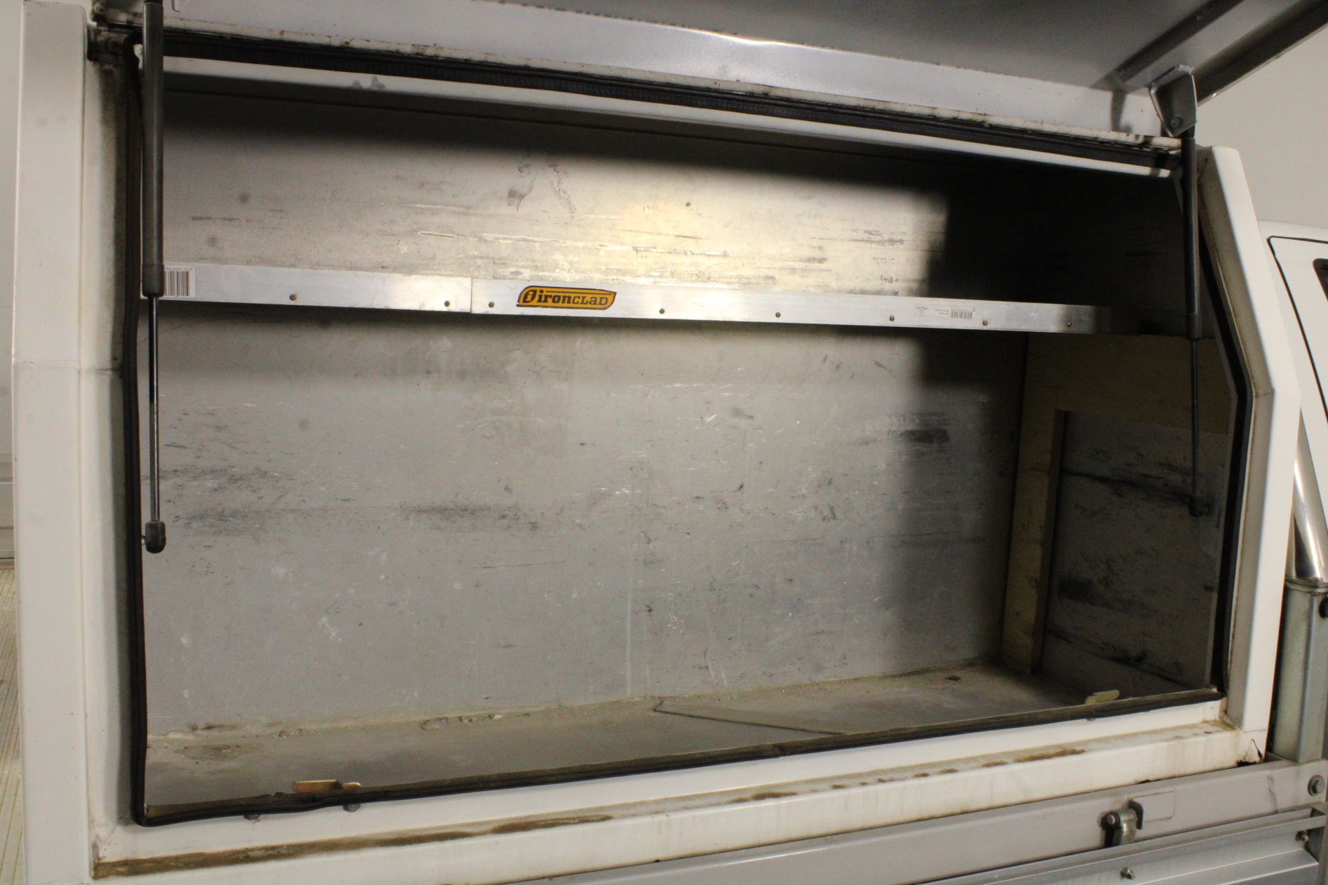 3 Packs of 5 x VOREL Sanding Belts, 75x533 mm, P100.