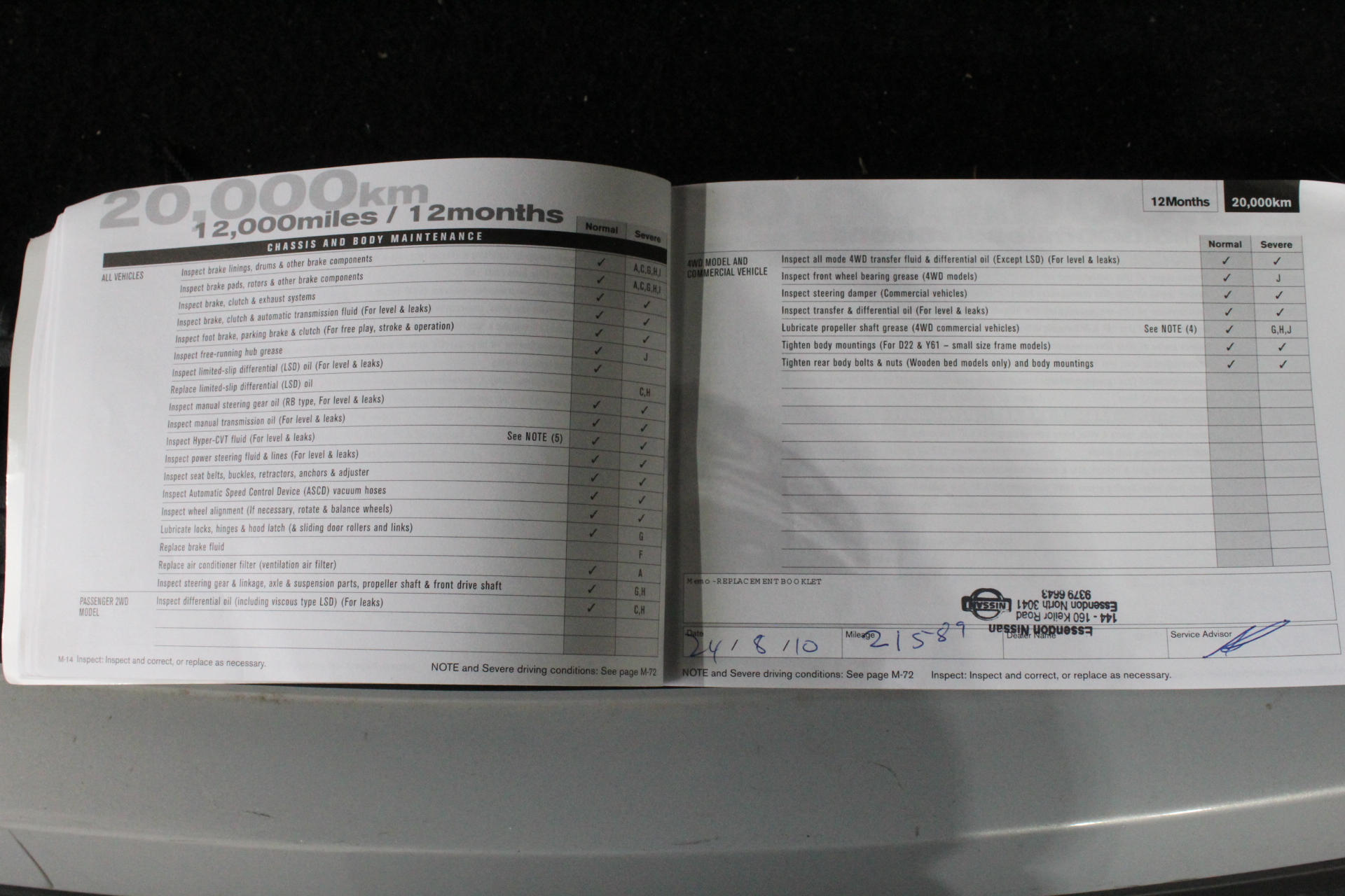 VAN HEUSEN Men's Classic Relaxed Fit Shirt Solid Colour, Size 40, White, A1