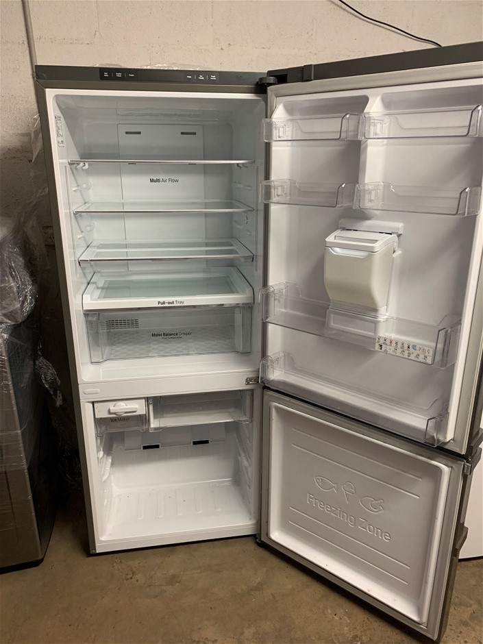 9K WHITE GOLD 'W' 0.09 HI I1 DIAMOND NECKLACE 40+5cm