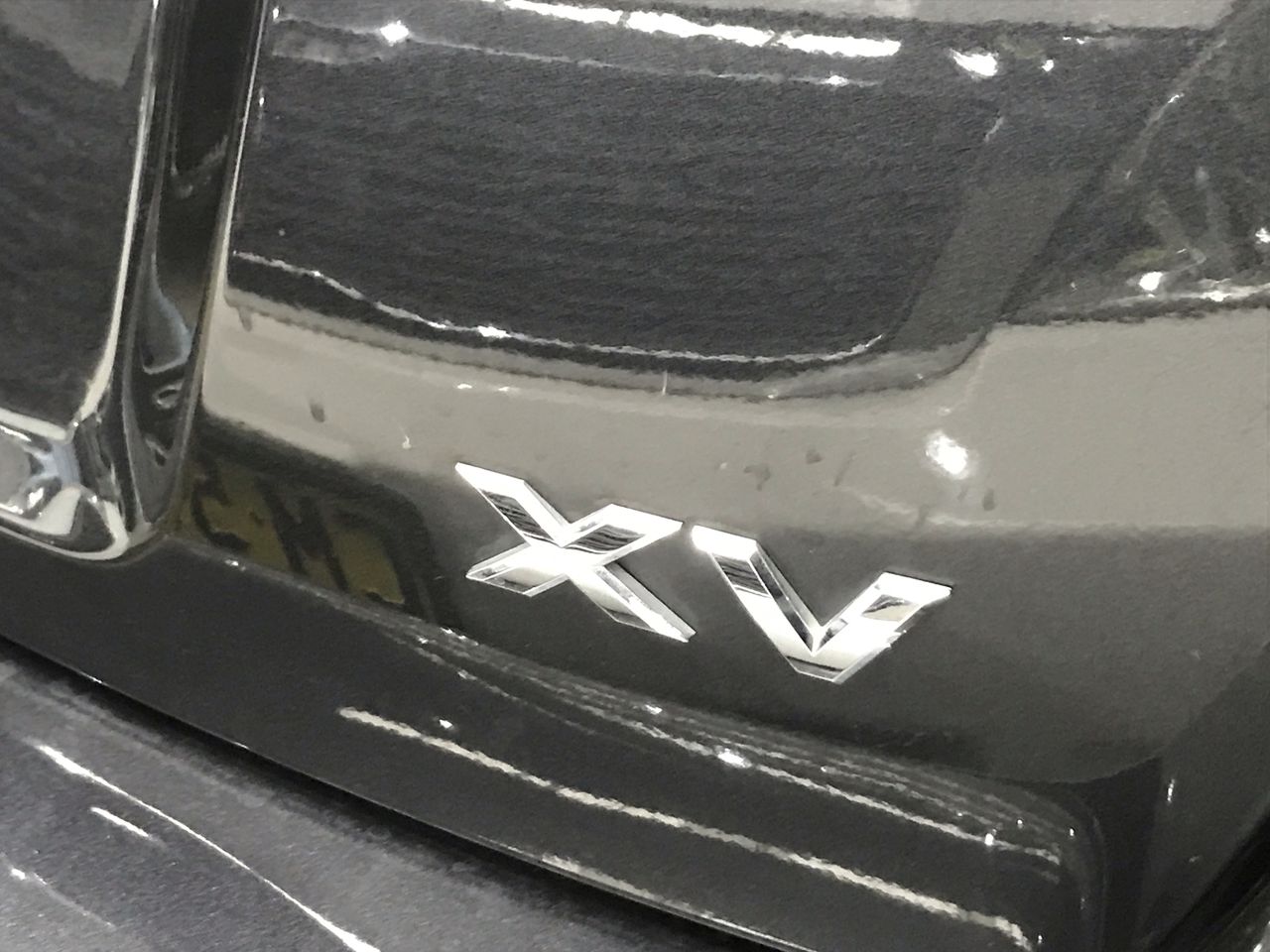 Men's 6mm Black Agate Skull Dangling Charm Beaded Bracelet