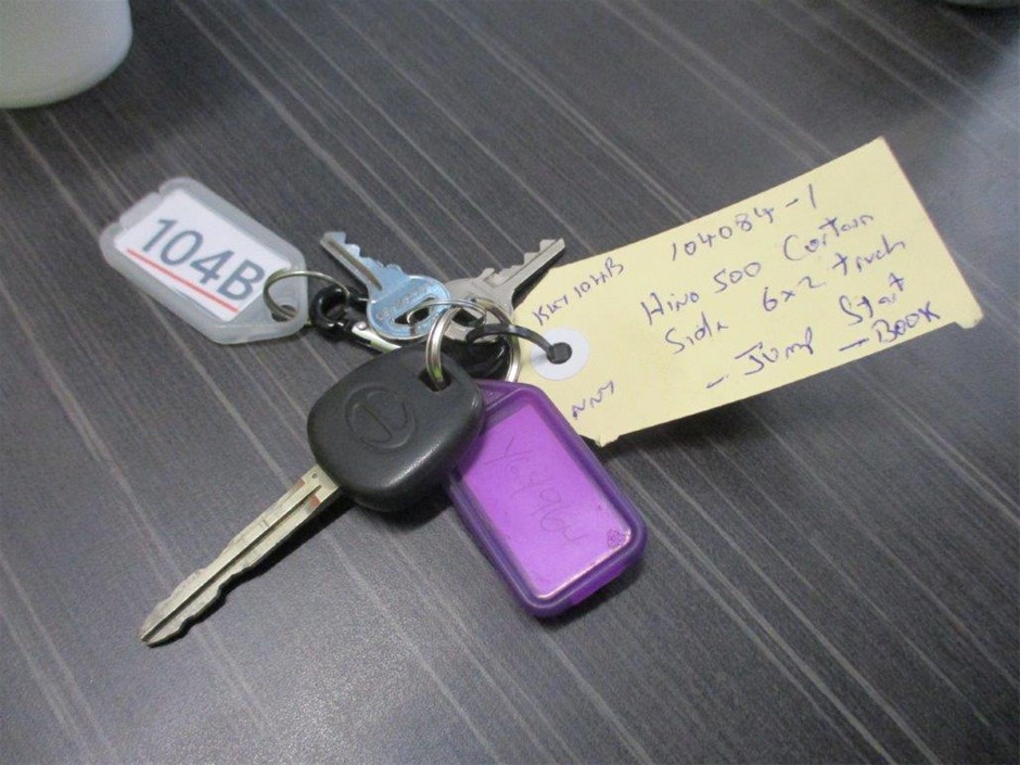 1.5ct Marquise Cut Simulated Diamond 925 Sterling Silver Ring - Size 7