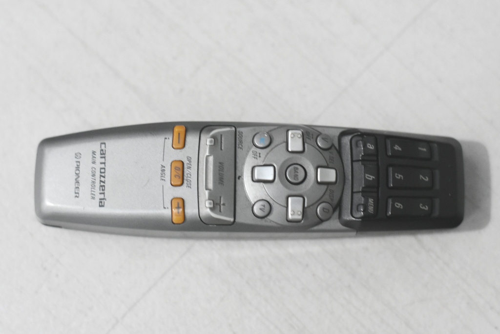 Classic Rhodium Plated Filigree Heart Locket