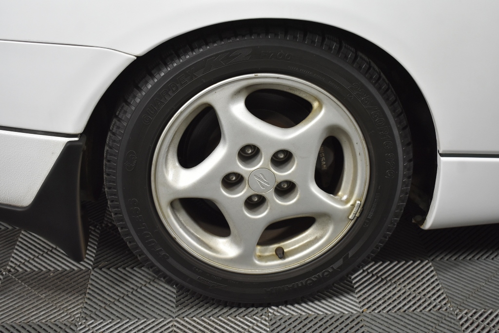 Stainless Steel Lightening Bolt Necklace in Silver