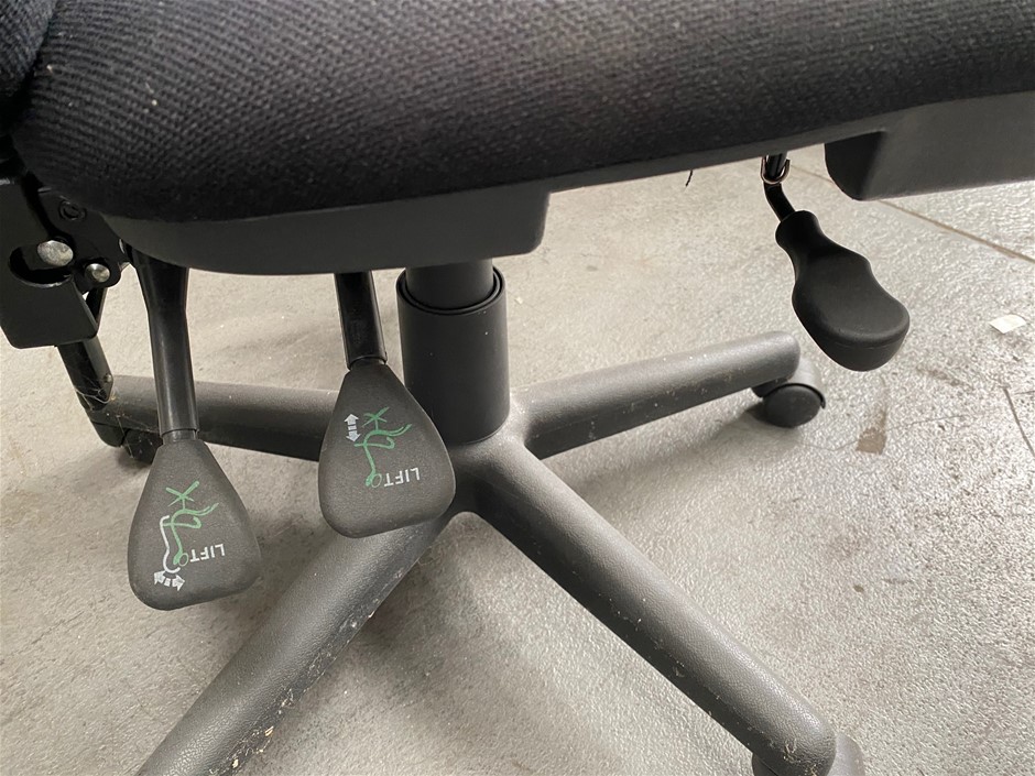 Spalding Storm Training Netball, Pink, Blue and Purple