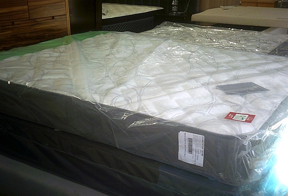 9K WHITE GOLD 0.40ct F VS LAB DIAMOND SPIRAL RING