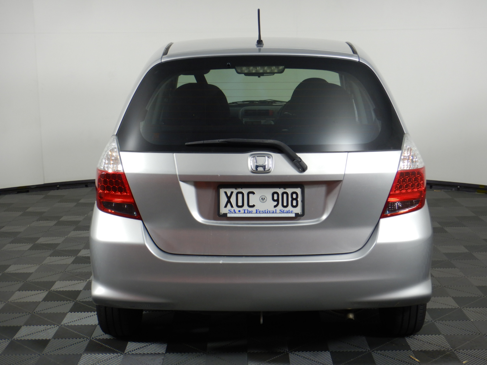 3.75 Carats F/VS1 Lab Grown Diamond - IGI Certified