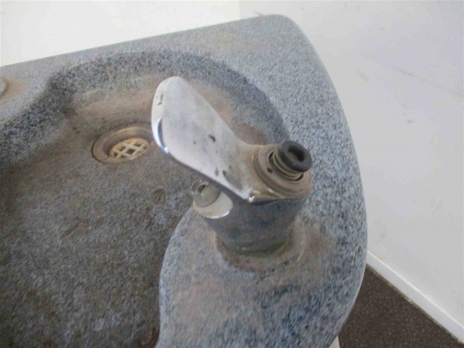 TAPO Solar-Powered Pan/Tilt Security Camera Kit, 2K 3MP, 360° AI Tracking,