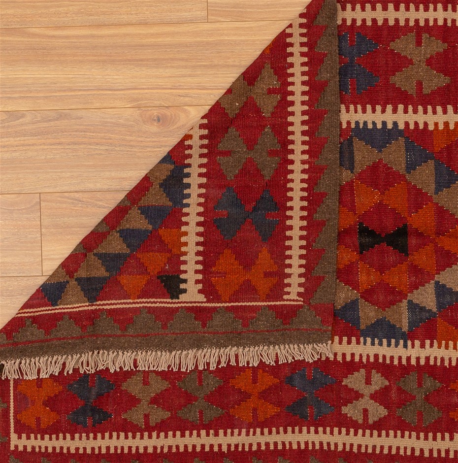 Simulated Diamonds 925 Sterling Silver Band Ring - Size 8