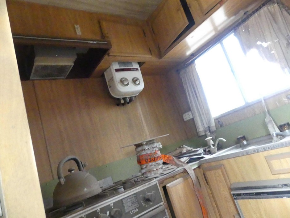 9K WHITE GOLD 1.15ct F VS LAB DIAMOND RADIANT HALO RING