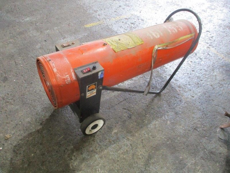 9K WHITE GOLD 1.15ct F VS LAB DIAMOND RADIANT HALO RING