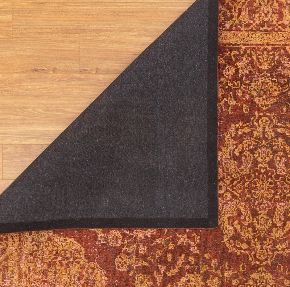 Vial full of Gold Leaf/Flake