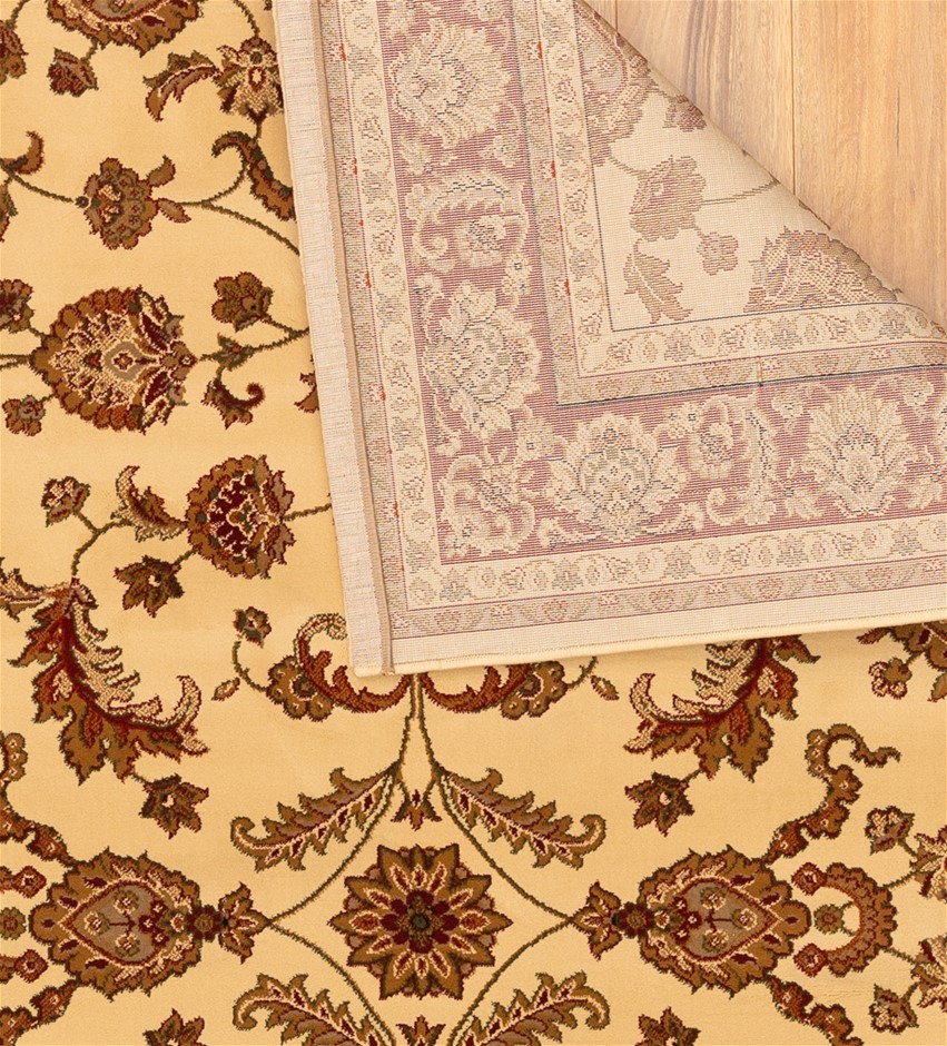 Designer Filigree Locket with Simulated Diamond Necklace in Silver