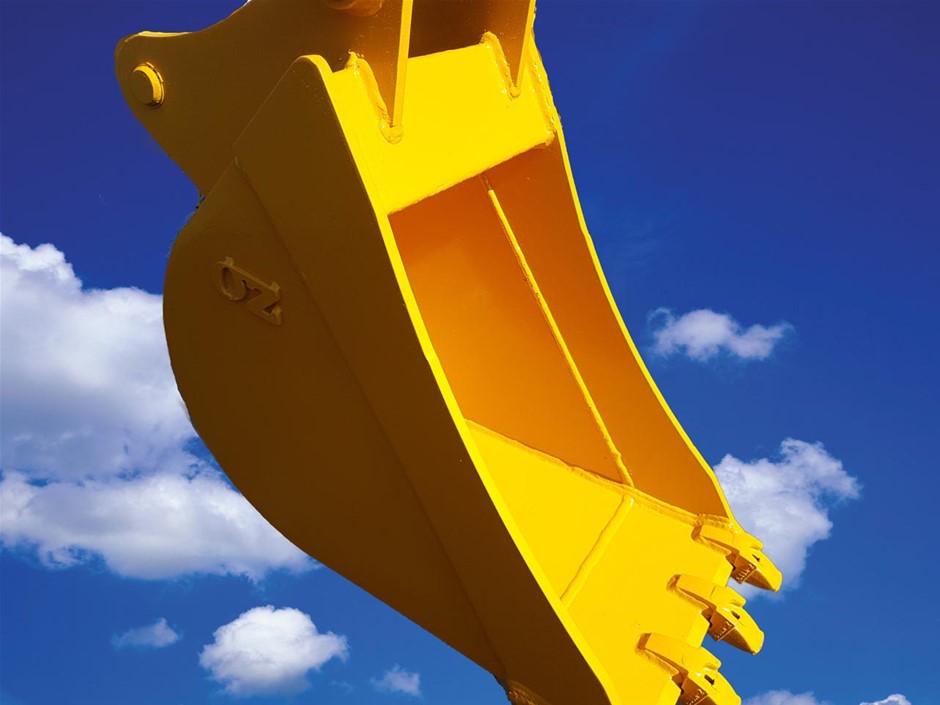 0.20 pink various diamonds