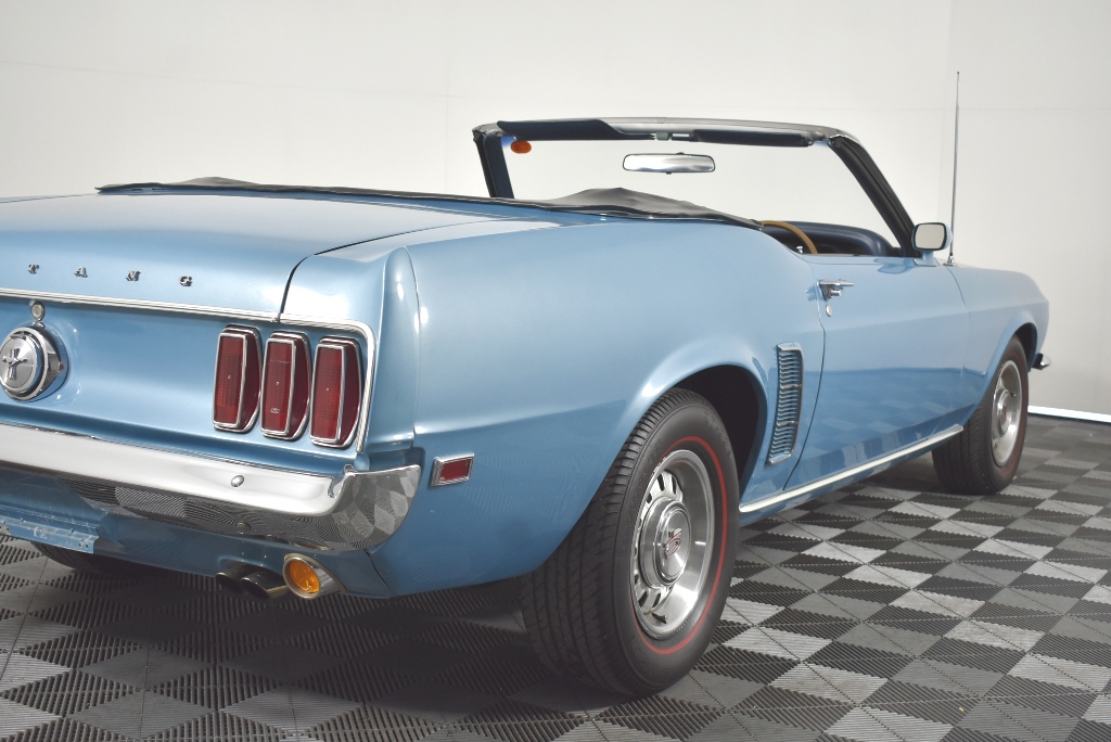 Dell Latitude 5400 Laptop i5 8365U 4GBRAM 256GB Black