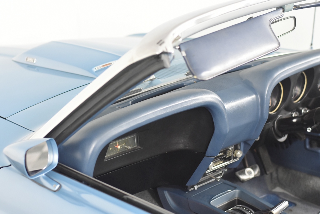 Aboriginal Flag, 1/10th Oz .999 Pure Solid Silver Bullion Coin, with C.O.A