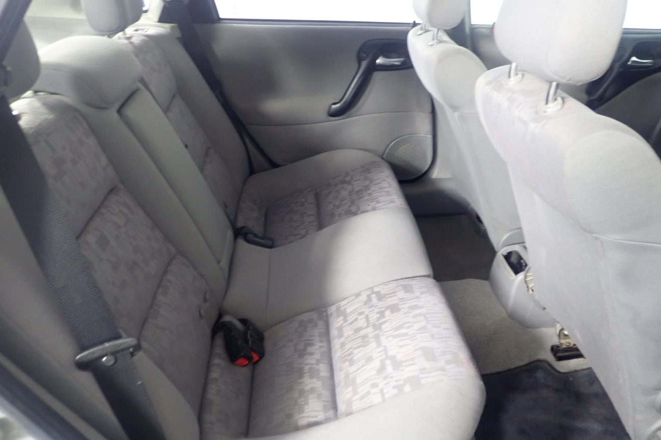 0.09 Carat yellow round five diamond