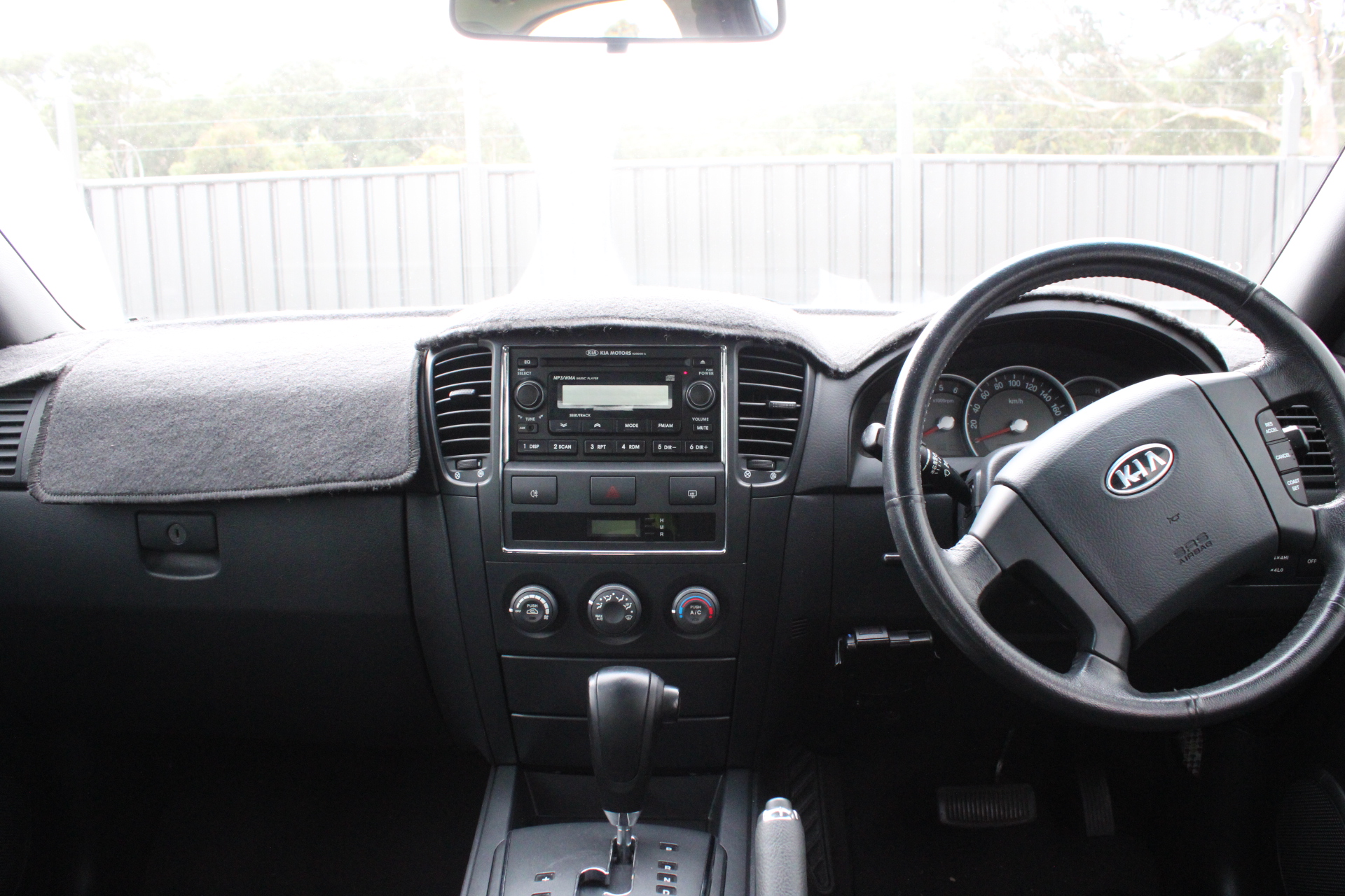 1/100 Scottdale x 2, 1gValcumbi silver bars x 2 & 1 Kilo Copper Bar