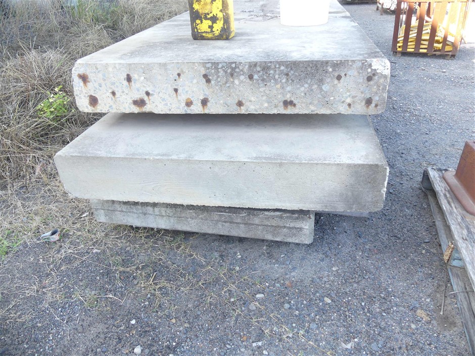 2.65 Carat White/off white diamond various bulk