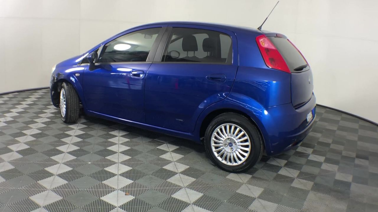 SCA BC228 Battery Charger And 12V Air Compressor Kit