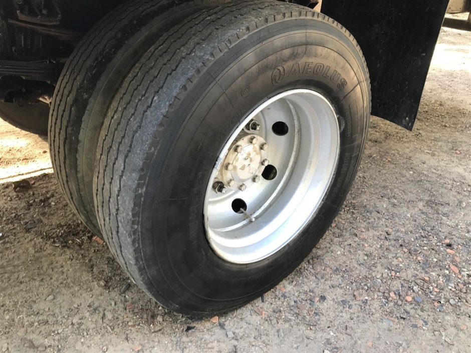 Large collection of Asstd AU and world Magician Badges