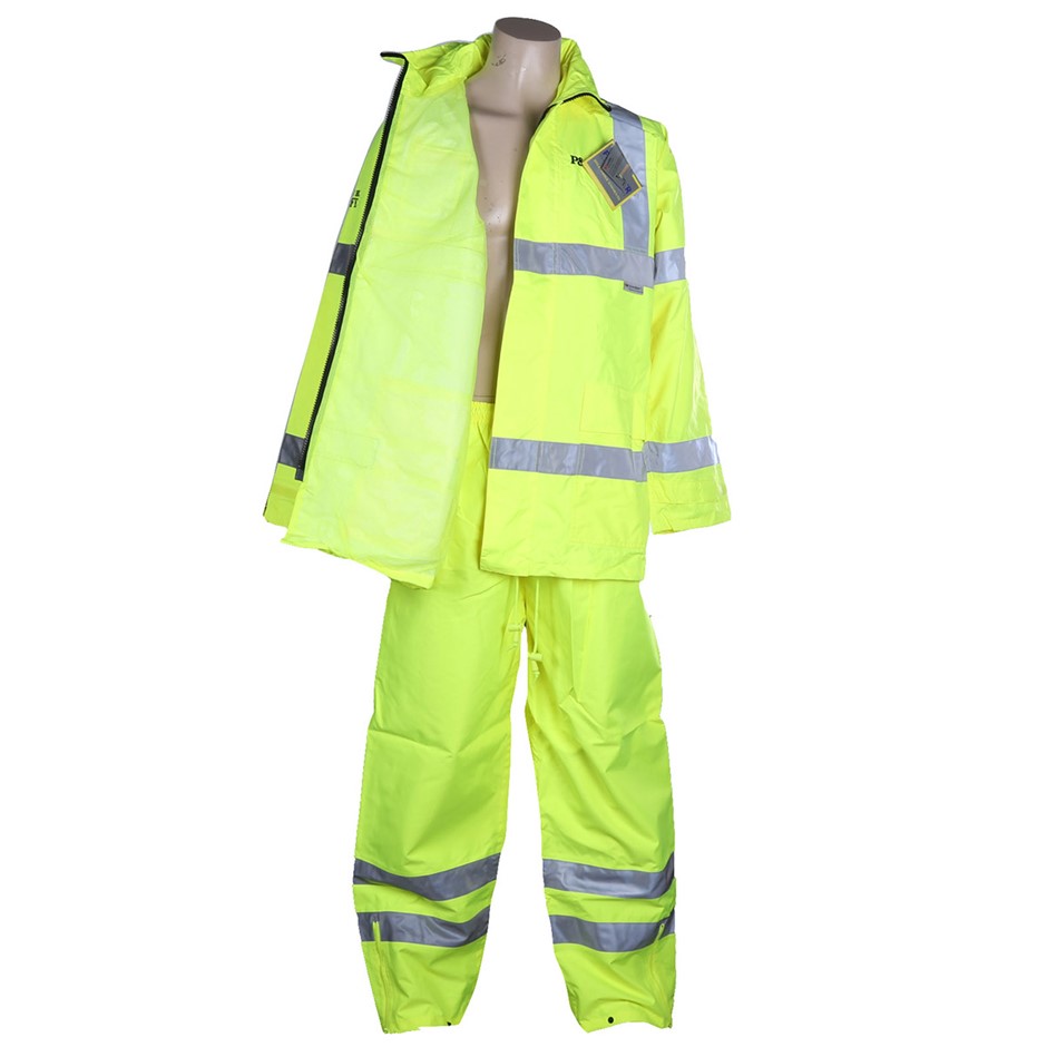 Designer Black Swirl Ring with Dark Green Simulated Diamonds - US Size 7