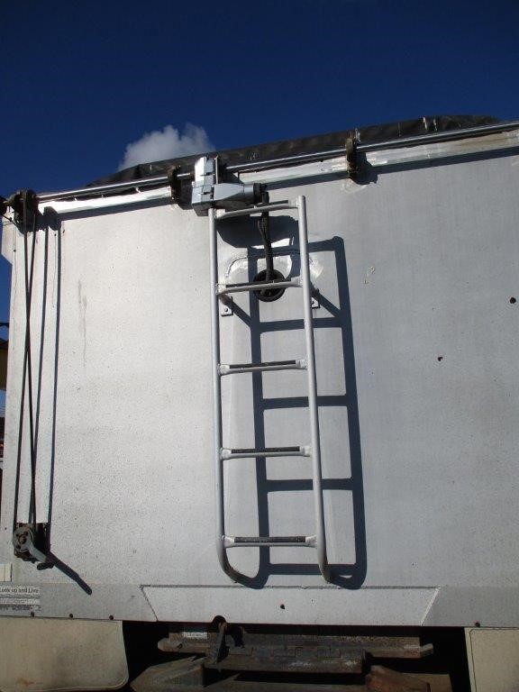 Designer Chunky Cuff Bangle in Silver