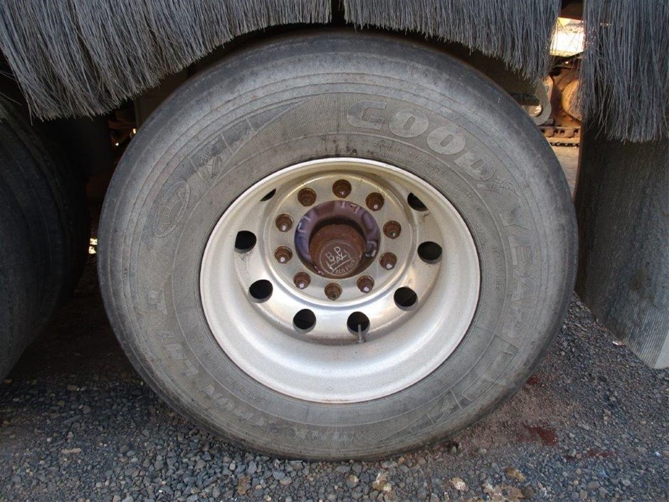 Last Piece - Nugget Necklace in Silver