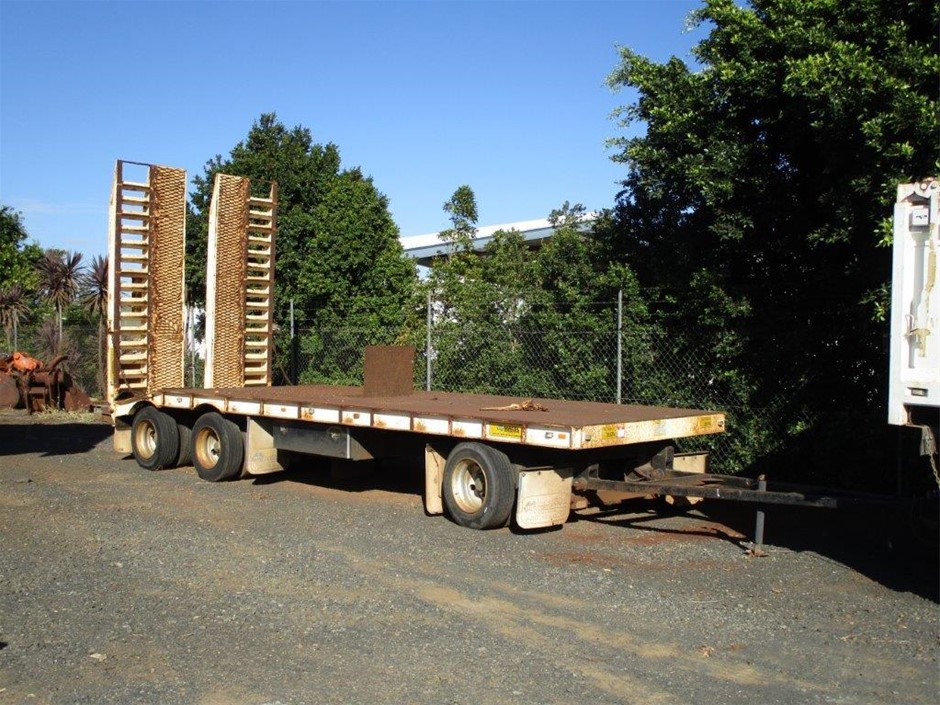 Rhodium Plated 5 Ring Lucky Charm Necklace
