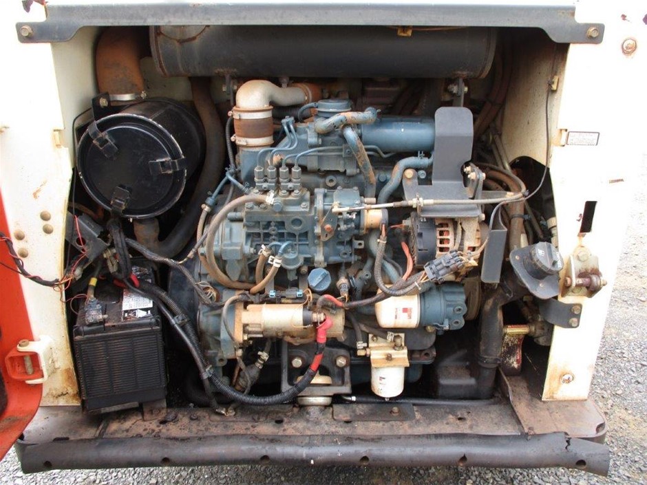 TOMMY HILFIGER Men's Diagonal Colorblock Polo T-Shirt, Size Medium, Colour: