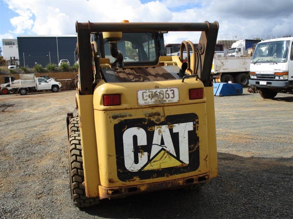 Dual Ram Hydraulic Grapple Attachment (Unused),