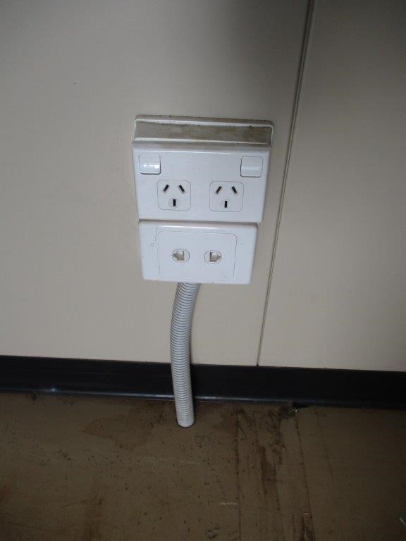 21ft x 19ft Garage / Carport (Unused)