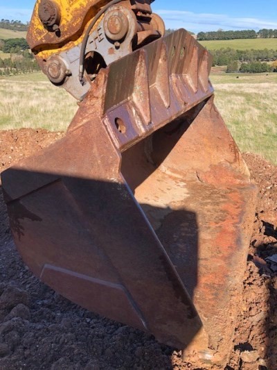 Quantity of 400 1650mm Star Pickets (Unused)