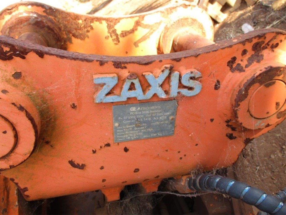 9K WHITE GOLD 0.12ct F VS LAB DIAMOND PEAR WAVE RING