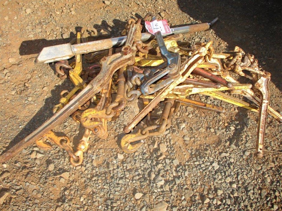 9K WHITE GOLD 0.50ct F VS LAB DIAMOND CHANNEL SET BAND