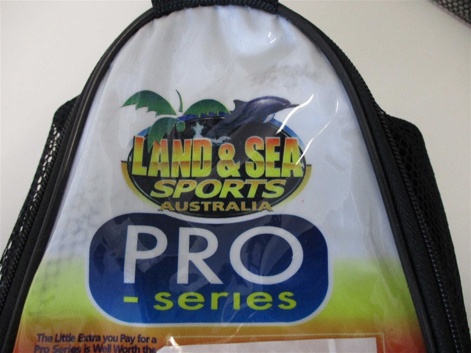 Brokenwood Cricket Pitch Red Cab Blend (6x 750mL).