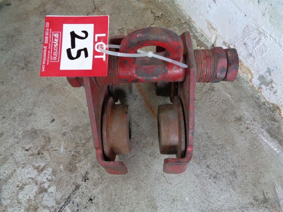 Dainty Four Leaf Clover Simulated Diamonds 925 Silver Tennis Bracelet